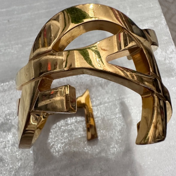 Saint Laurent YSL Monogram Gold Bracelet - Picture 5 of 14